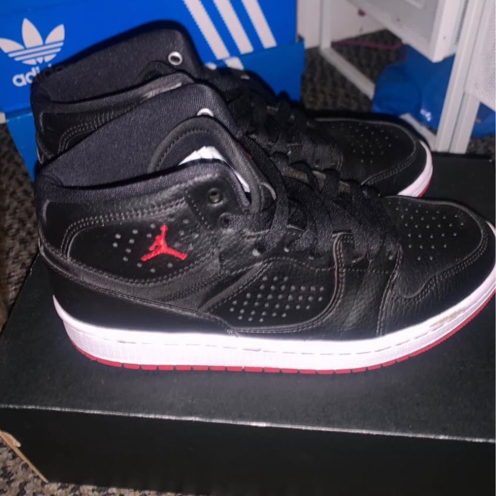 Air Jordan Access